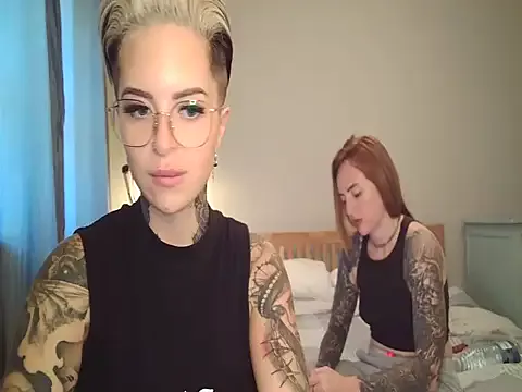 Girls: try live performances with matured performers, from dancing to quirks, in a variety of beautiful sex cams.