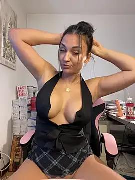 AlexandraRand from StripChat is Freechat