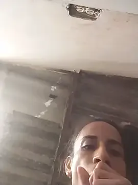 AlexaWarner from StripChat is Freechat