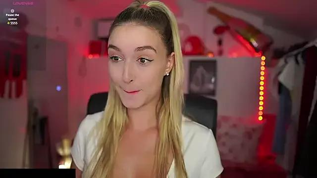 Alexis___Texas from StripChat is Freechat