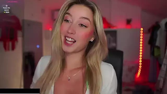 Girls: try live performances with matured performers, from dancing to quirks, in a variety of beautiful sex cams.