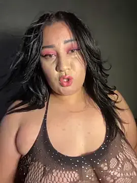 Alexxabelle from StripChat is Freechat