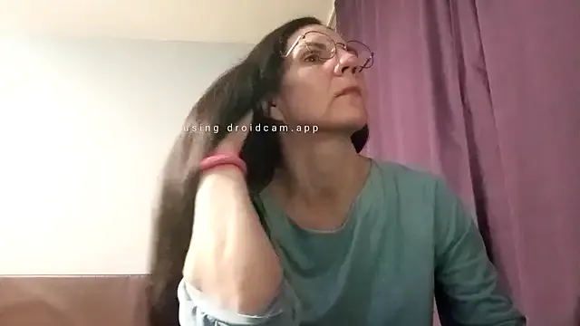 AlfejiRise from StripChat is Freechat