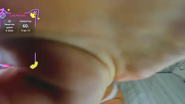 Alice_hailey_ from StripChat is Freechat