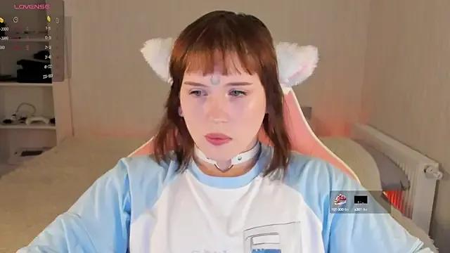 Alice_moonshard from StripChat is Freechat