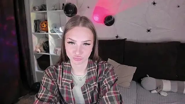 Girls: try live performances with matured performers, from dancing to quirks, in a variety of beautiful sex cams.