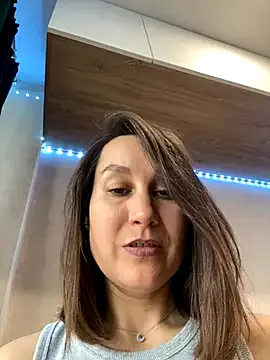 AliceLili from StripChat is Freechat