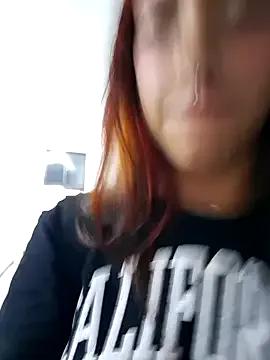 AliceMrtnz from StripChat is Freechat