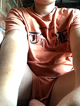 AliceXmoore from StripChat is Freechat