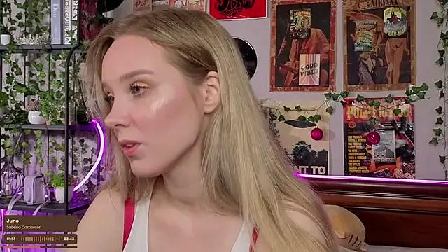 AliciaParkerf from StripChat is Freechat