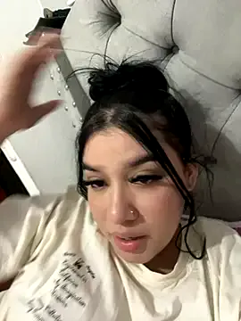 Aliciawhitee from StripChat is Freechat