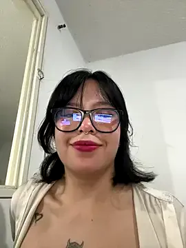 aliciia_23 from StripChat is Freechat