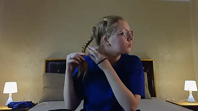 AlinaAldrete from StripChat is Freechat