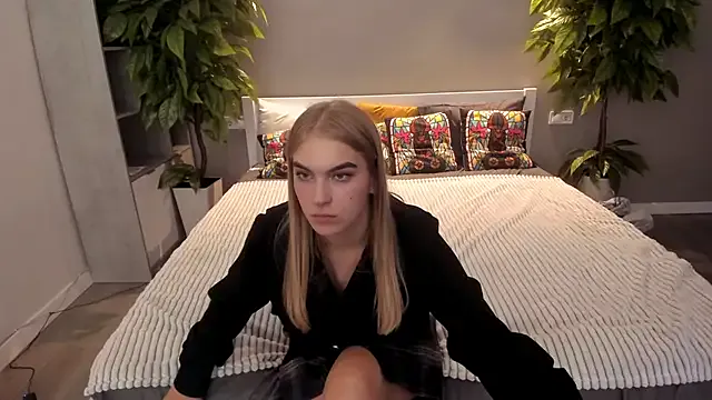 AlinaLiii from StripChat is Freechat