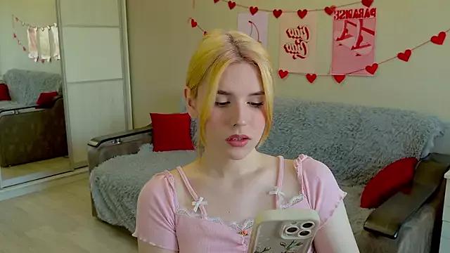 Girls: try live performances with matured performers, from dancing to quirks, in a variety of beautiful sex cams.