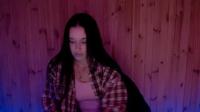 AlisaLink from StripChat is Freechat