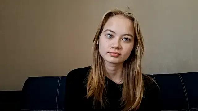 ALISALISAAS from StripChat is Freechat