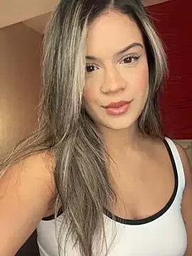 Alisha-Bond from StripChat is Freechat
