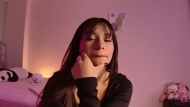 Alisha_Olsen_ from StripChat is Freechat