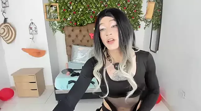 Girls: try live performances with matured performers, from dancing to quirks, in a variety of beautiful sex cams.