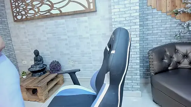 Girls: try live performances with matured performers, from dancing to quirks, in a variety of beautiful sex cams.