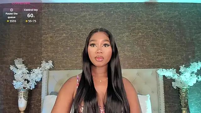 alisonn_moon from StripChat is Freechat