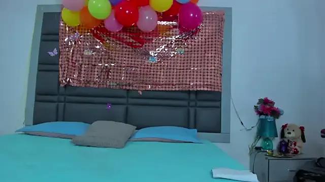 Girls: try live performances with matured performers, from dancing to quirks, in a variety of beautiful sex cams.