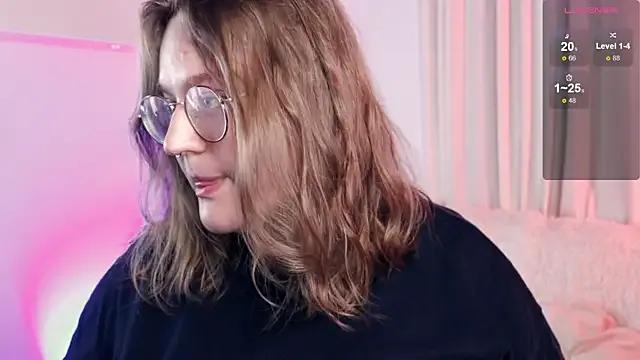 Alissa_S from StripChat is Freechat