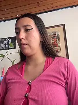 Alix_rousses from StripChat is Freechat