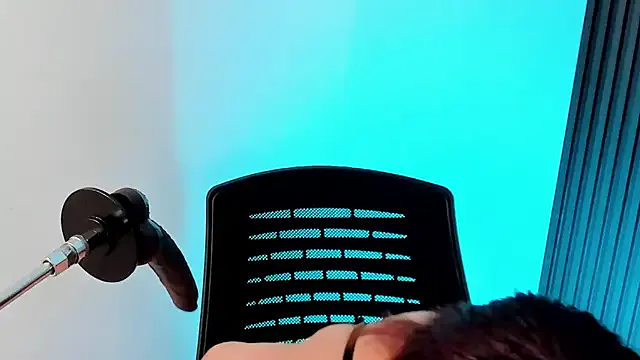 Aliyahsstone from StripChat is Freechat