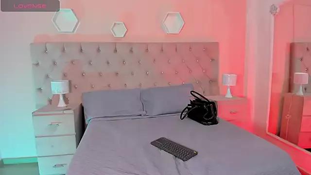 allicemackenzie from StripChat