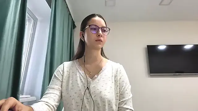 Allisgree from StripChat is Freechat