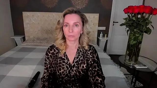 AllisonWilliams from StripChat is Freechat