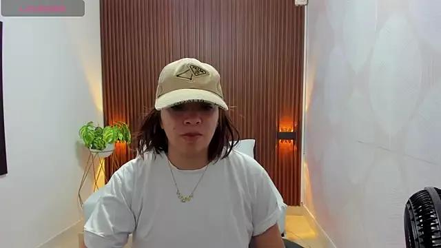 Alma_fenix from StripChat