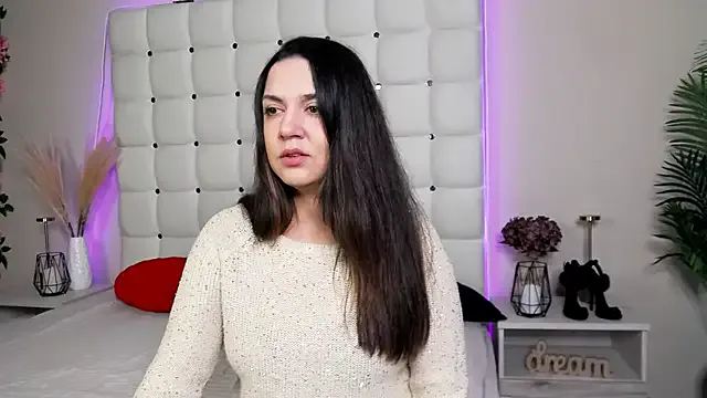 AlsouKass from StripChat is Freechat