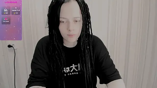 AlternativePolly from StripChat is Freechat