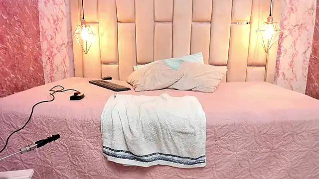 ALYANNA_HOT_ from StripChat is Freechat