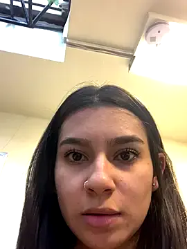 AlyssaRay from StripChat is Freechat