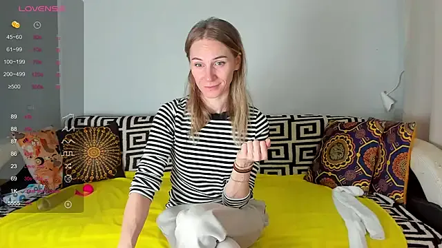 Girls: try live performances with matured performers, from dancing to quirks, in a variety of beautiful sex cams.