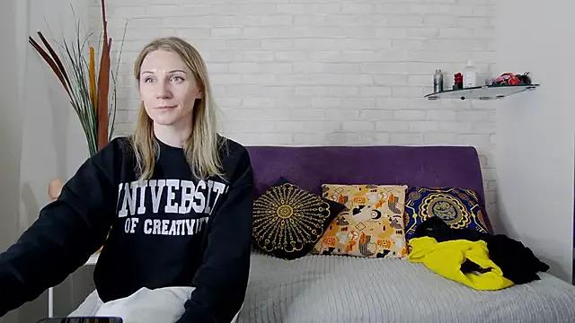 AmaliaMao from StripChat