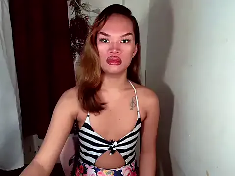 amandareddragon from StripChat is Freechat