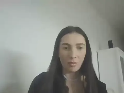 AmandaStoun from StripChat is Freechat