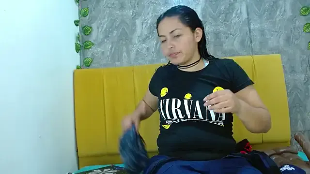 amara_leoncm from StripChat is Freechat