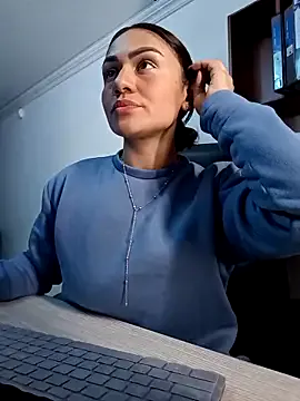 Amara_Nour from StripChat is Freechat