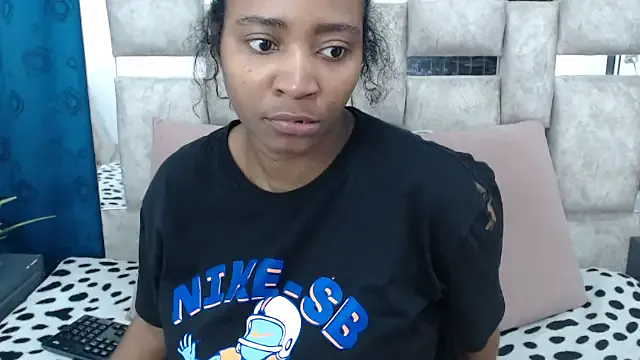 AmbarSmit from StripChat