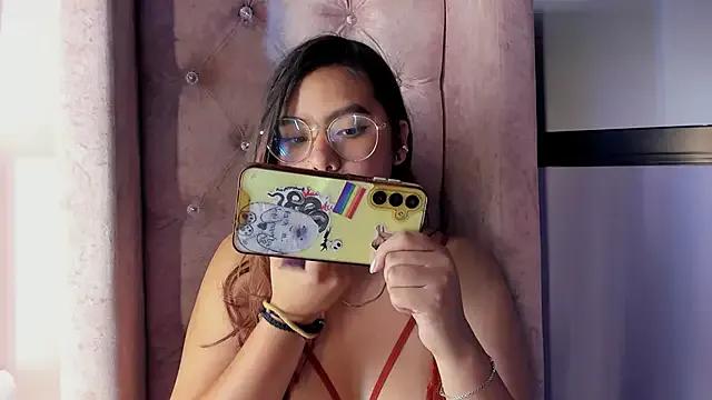 AmeliaDupontt from StripChat is Freechat