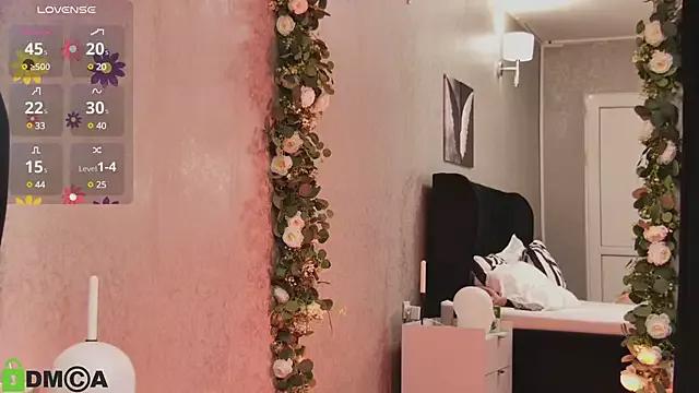 Girls: try live performances with matured performers, from dancing to quirks, in a variety of beautiful sex cams.