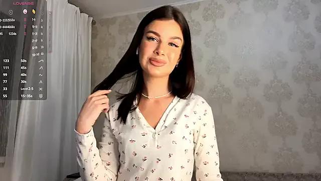 ameliasweetygirl from StripChat is Freechat