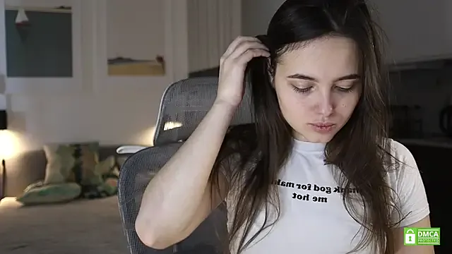 amelie_shine from StripChat is Freechat