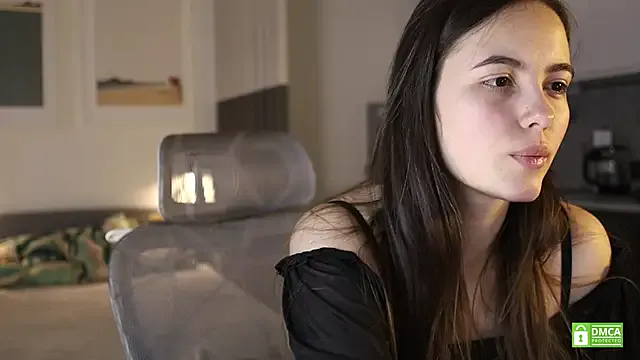 amelie_shine from StripChat is Freechat